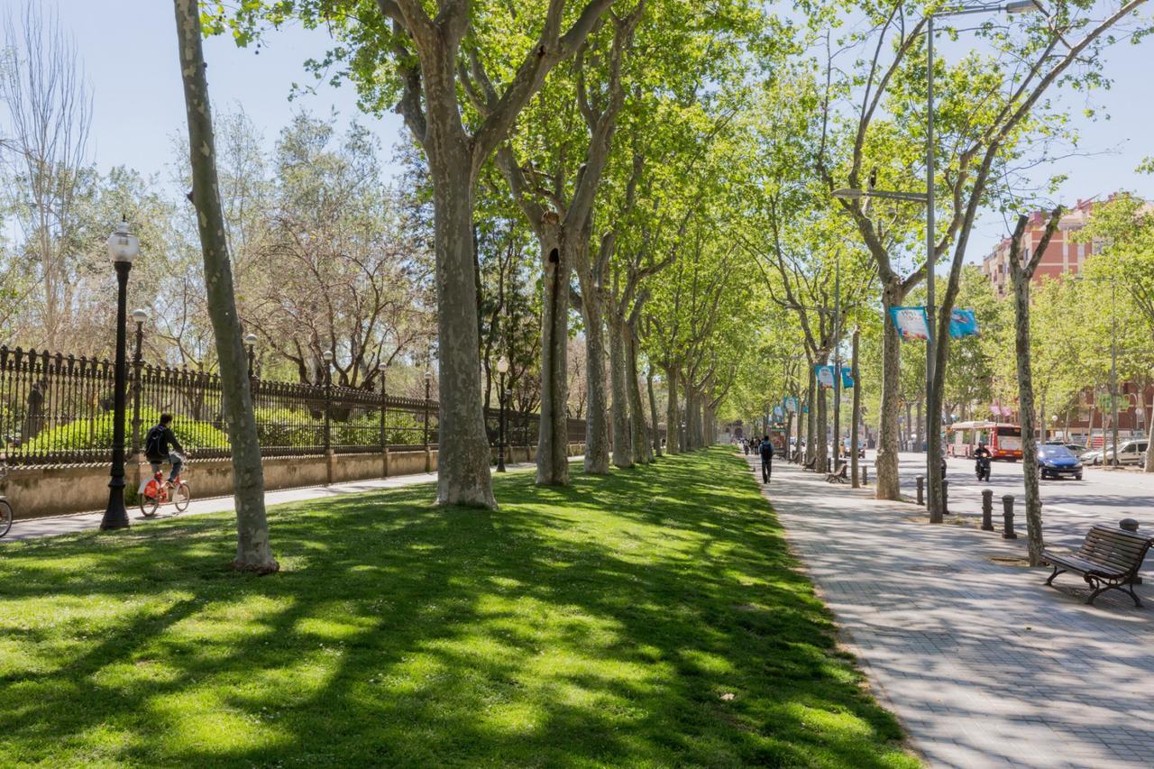 The Family Host - Lost Garden Ciutadella Park บาร์เซโลนา ห้อง รูปภาพ